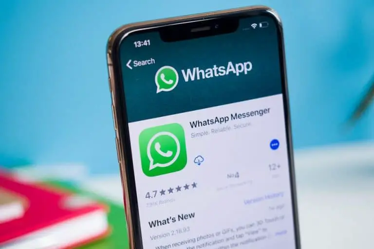 WhatsApp affirme qu'une société de surveillance a utilisé des serveurs basés aux États-Unis pour espionner les utilisateurs