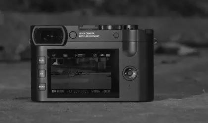 Appareil photo numérique compact plein cadre Leica Q2 Monochrom