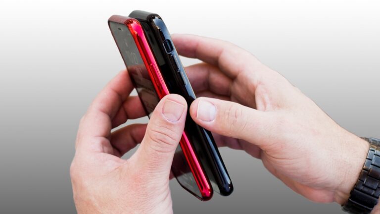 Ce gadget pour deux téléphones permet d’avoir deux téléphones facilement »