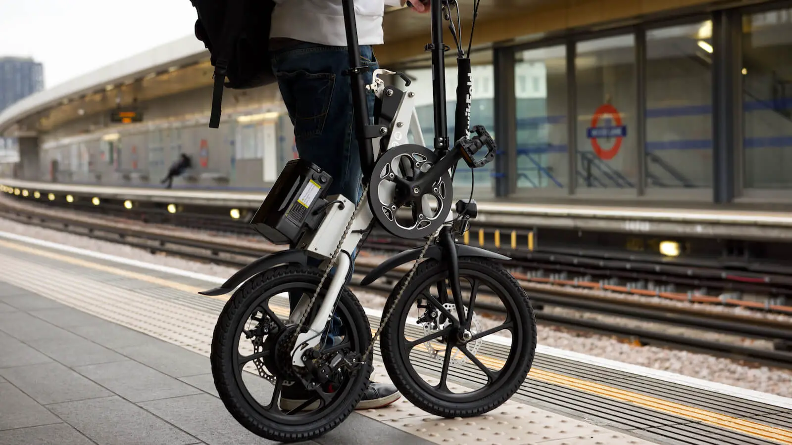 Les vélos pliables les plus cool que vous puissiez acheter Vélo pliant électrique KwikFold X-ite 3A