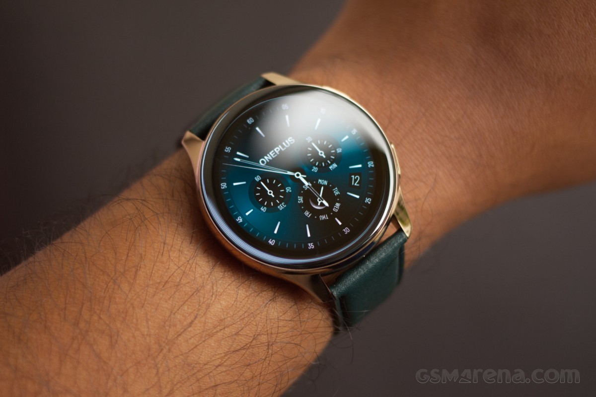 Test de l'édition limitée OnePlus Watch Cobalt