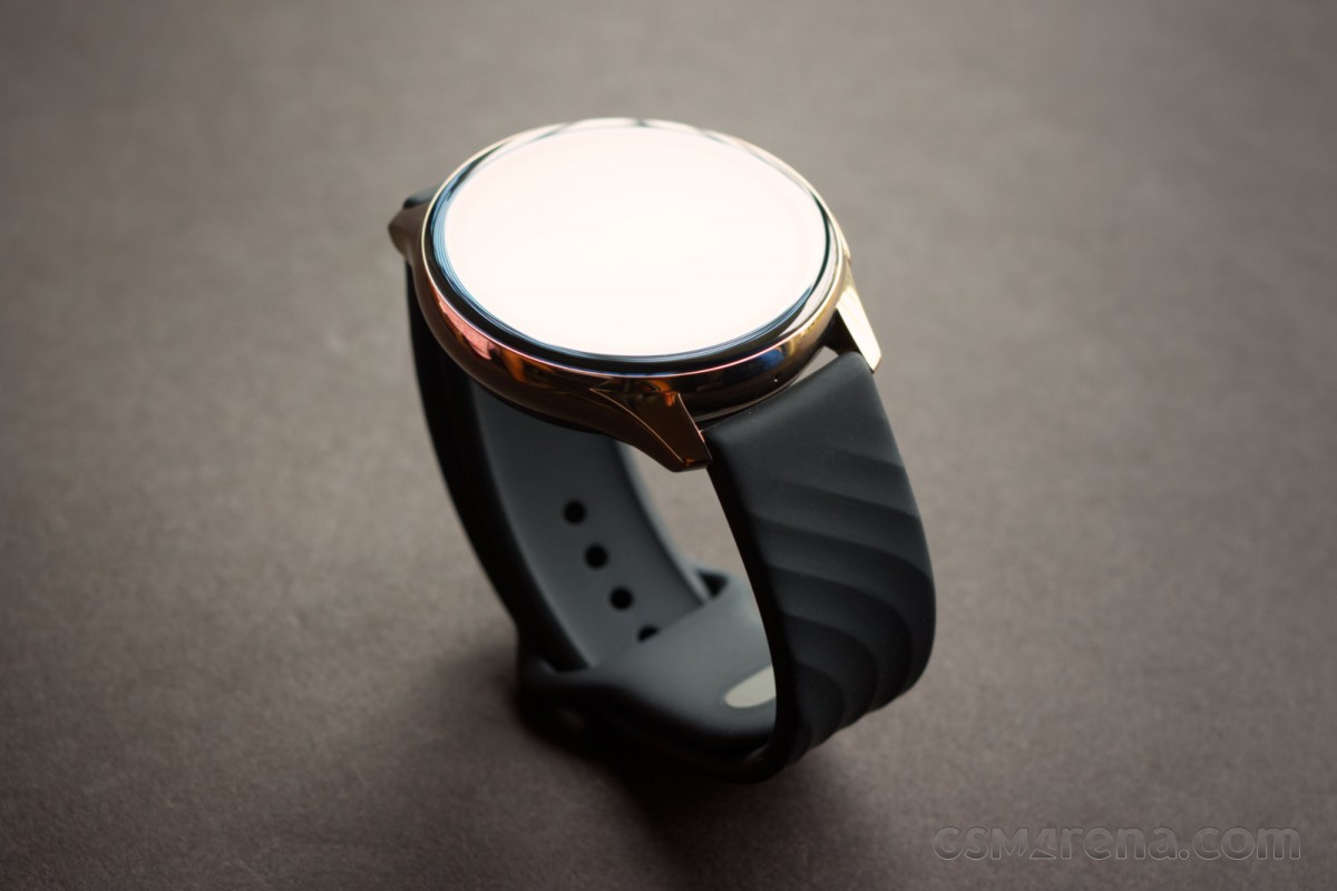 Test de l'édition limitée OnePlus Watch Cobalt