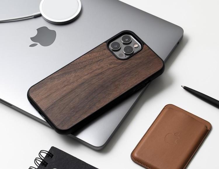 Coque MagSafe en bois Oakywood pour iPhone 13