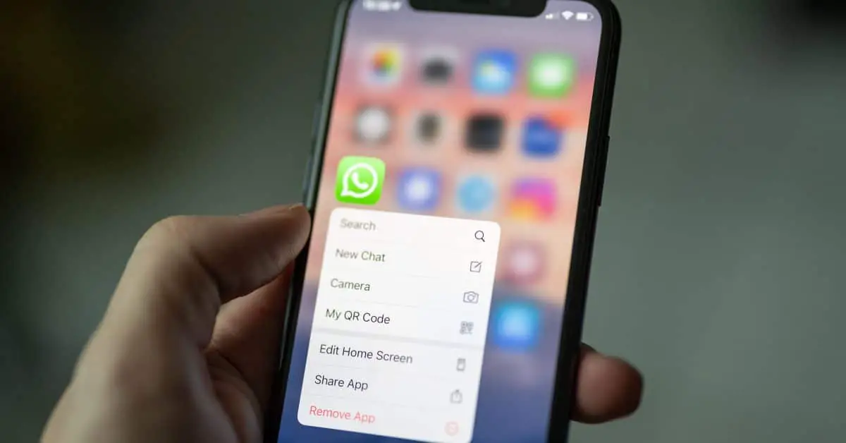WhatsApp pour iOS prend désormais en charge jusqu'à 32 appels vocaux de groupe de participants, les réactions seront bientôt disponibles