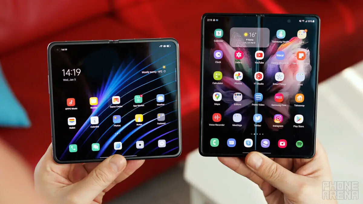 L'Oppo Find N (à gauche) et le Galaxy Z Fold 3 (à droite) ne sont que deux des nombreuses options de pliage que nous avons en 2022, le marché est en croissance - Alors que Google, indécis, rattrape Apple, Samsung avance (Pixel Fold, Pixel montre, Pixel 6)