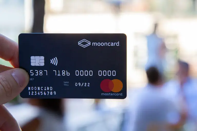 Mooncard: ứng dụng quản lý báo cáo chi phí